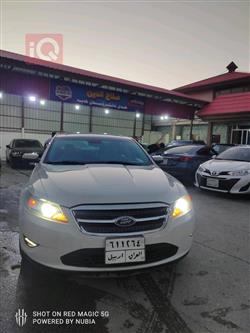 Ford Taurus